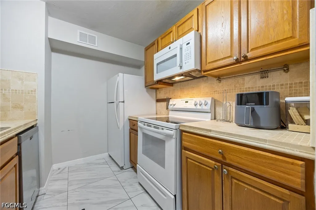 2828 Jackson Street Fort Myers FL 33901