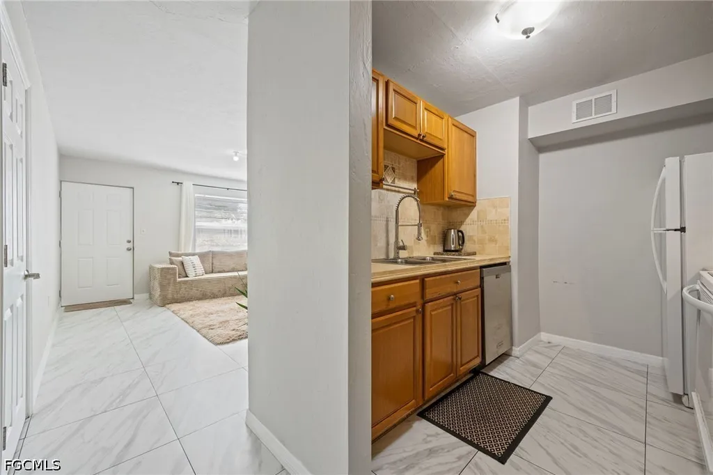 2828 Jackson Street Fort Myers FL 33901