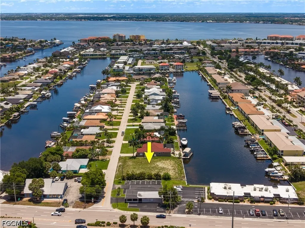 1612 SE 41st Street Cape Coral FL 33904
