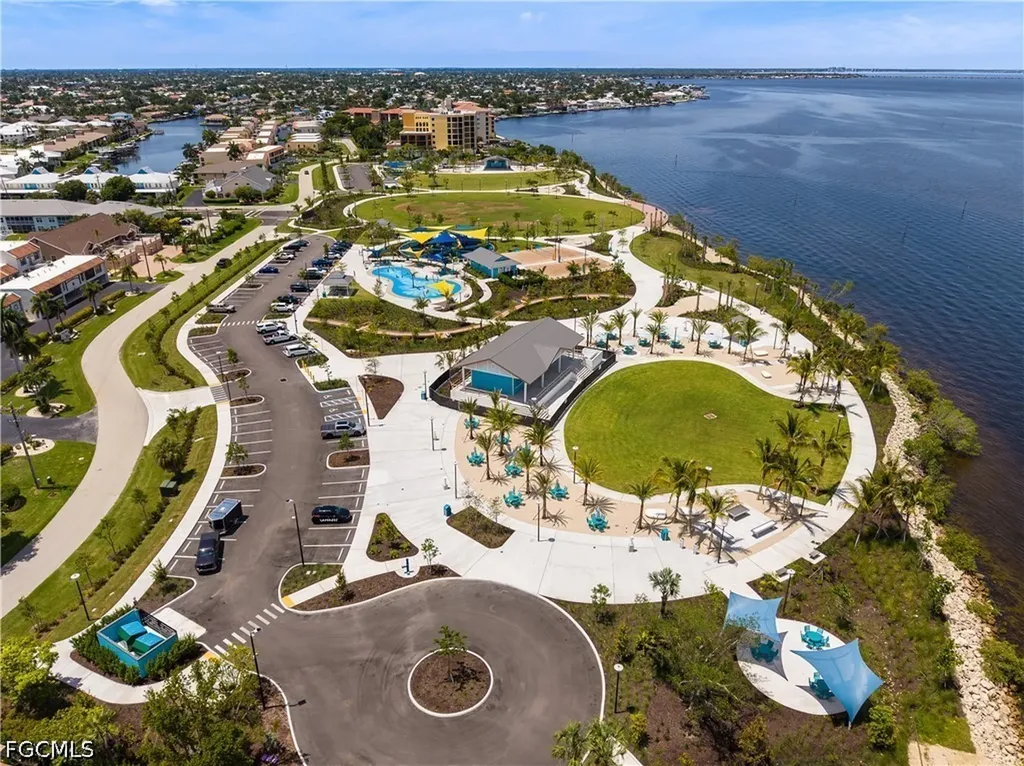 1612 SE 41st Street Cape Coral FL 33904