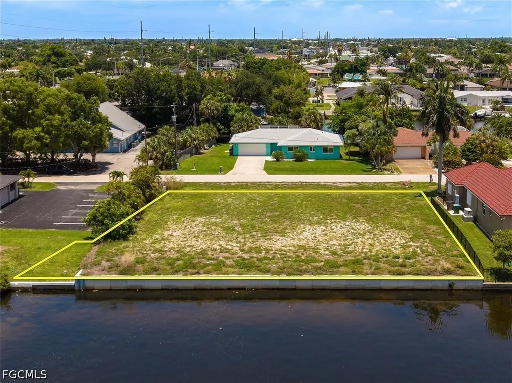 1612 SE 41st Street Cape Coral FL 33904