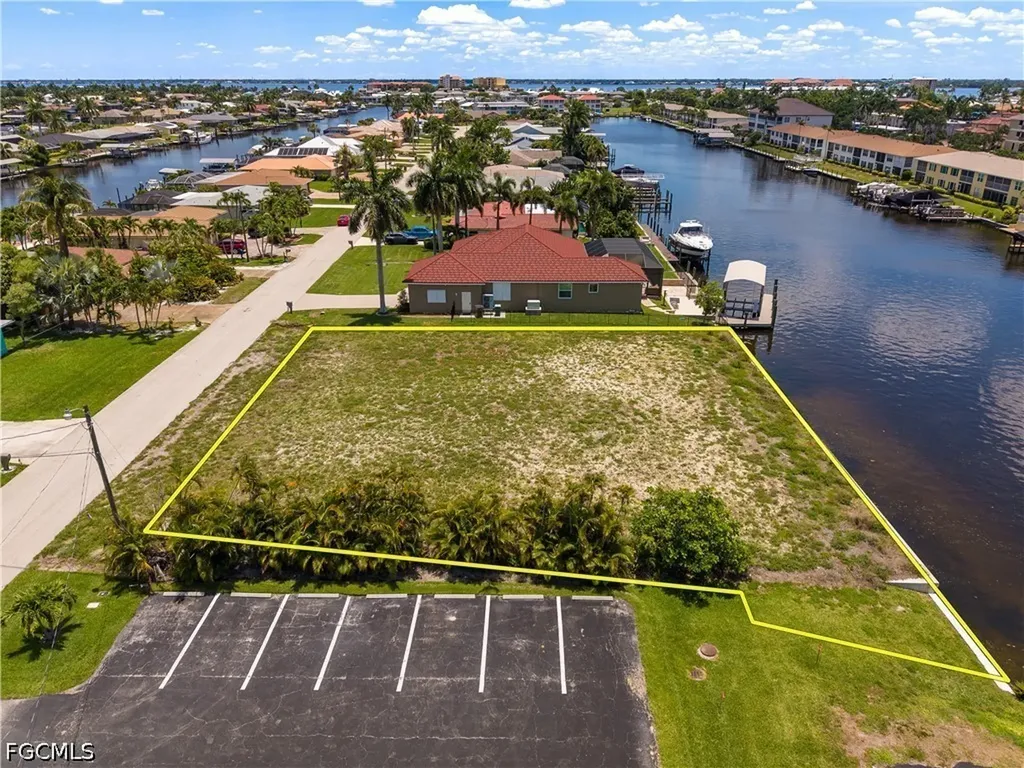 1612 SE 41st Street Cape Coral FL 33904