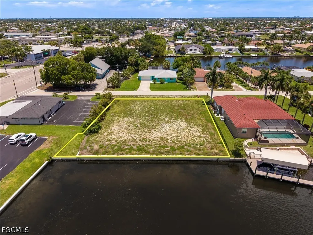 1612 SE 41st Street Cape Coral FL 33904