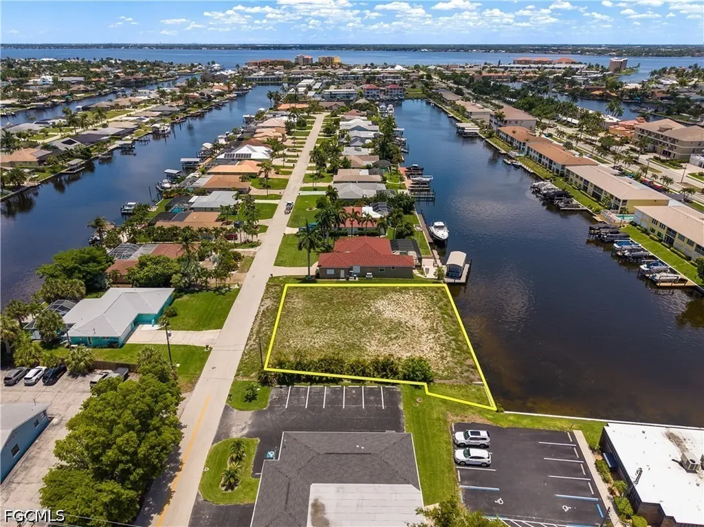 1612 SE 41st Street Cape Coral FL 33904