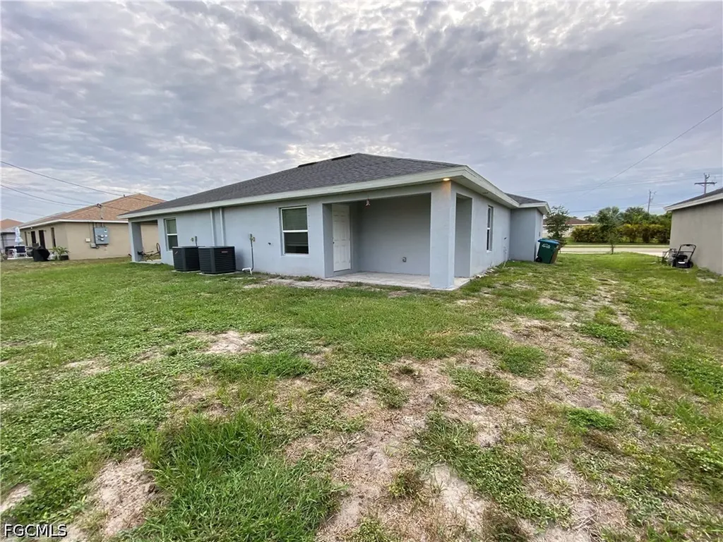 604 Skyline Boulevard Cape Coral FL 33991