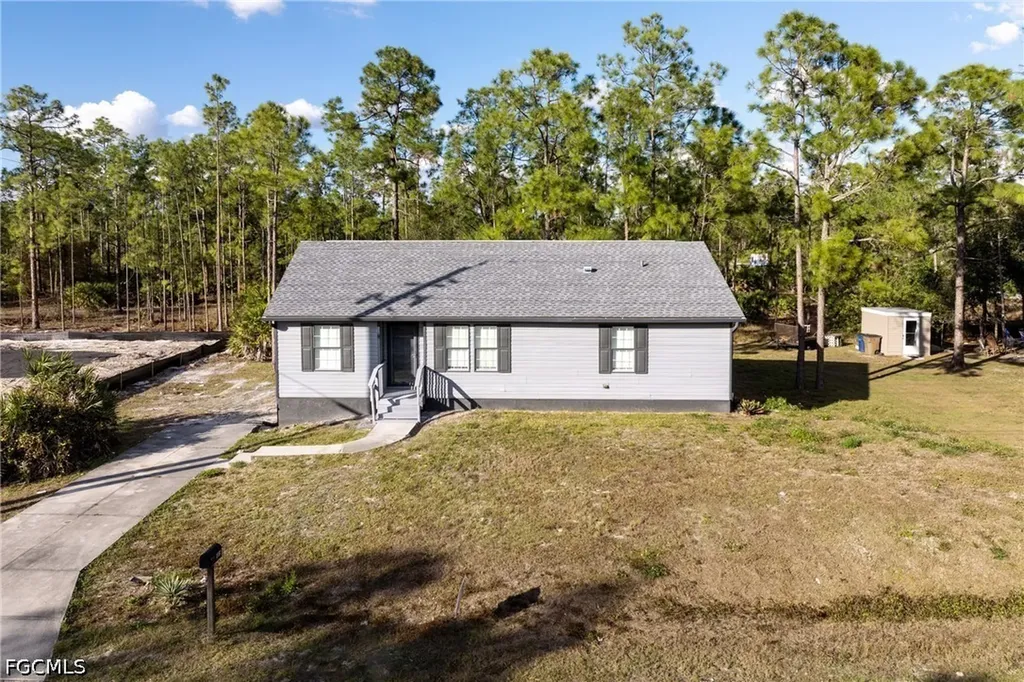 1505 E 15th Street Lehigh Acres FL 33972