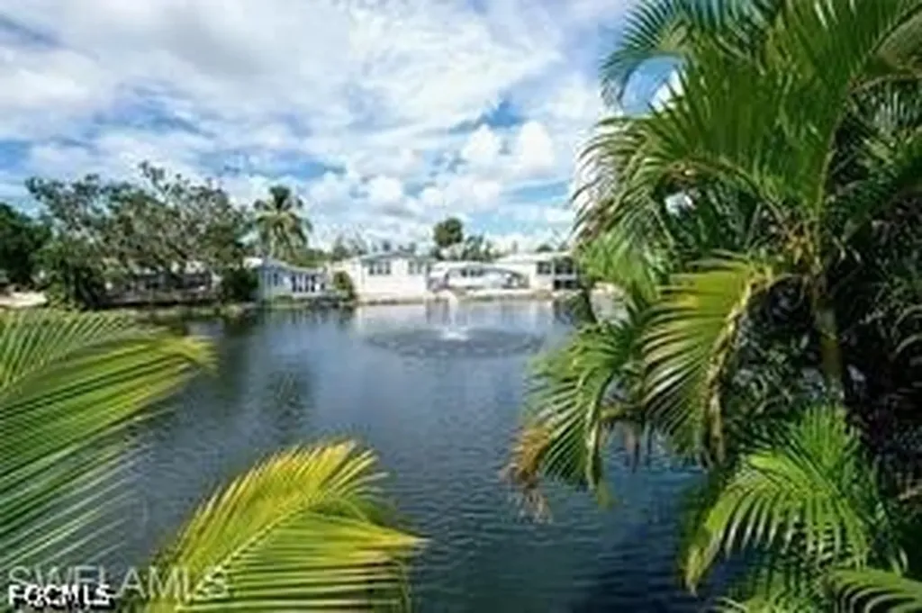 5753 Pink Panther Drive Fort Myers FL 33908