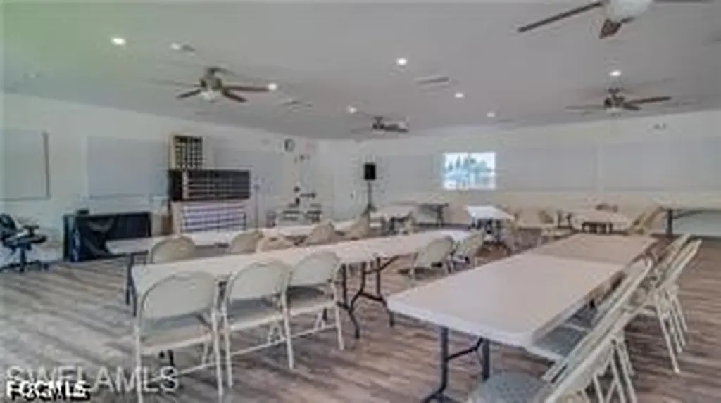 5753 Pink Panther Drive Fort Myers FL 33908