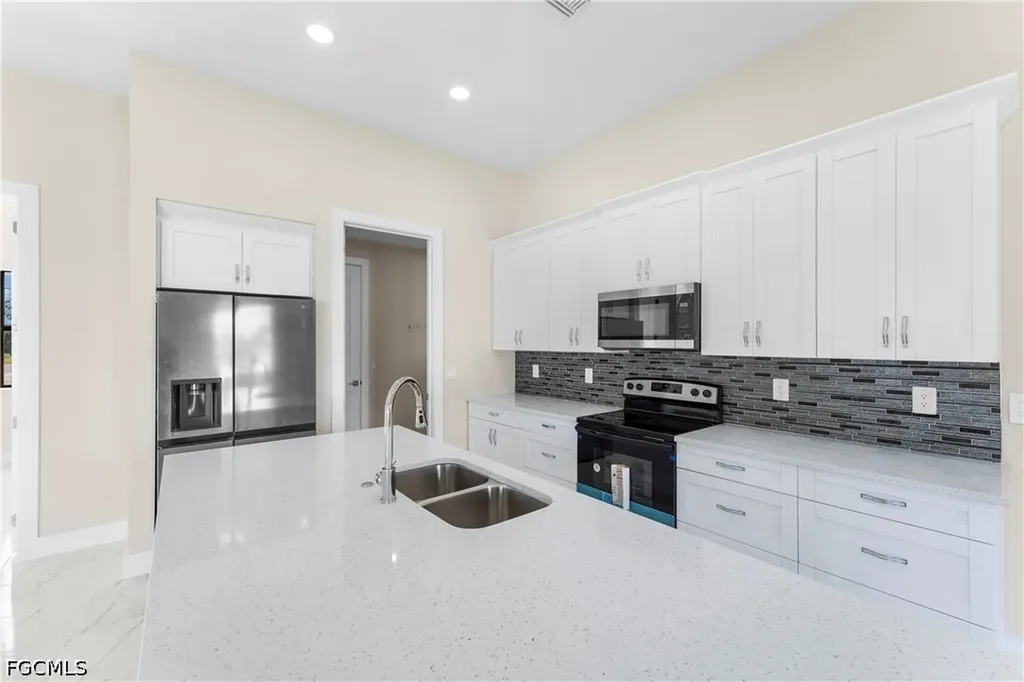 4100 8th Street SW Lehigh Acres FL 33976