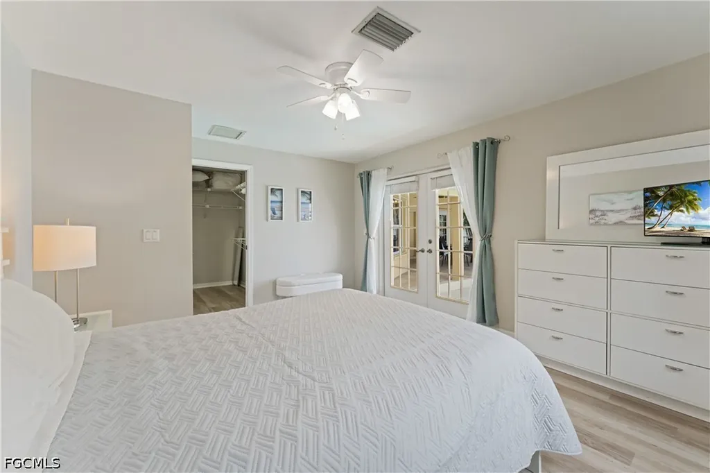 102 SW 9th Street Cape Coral FL 33991