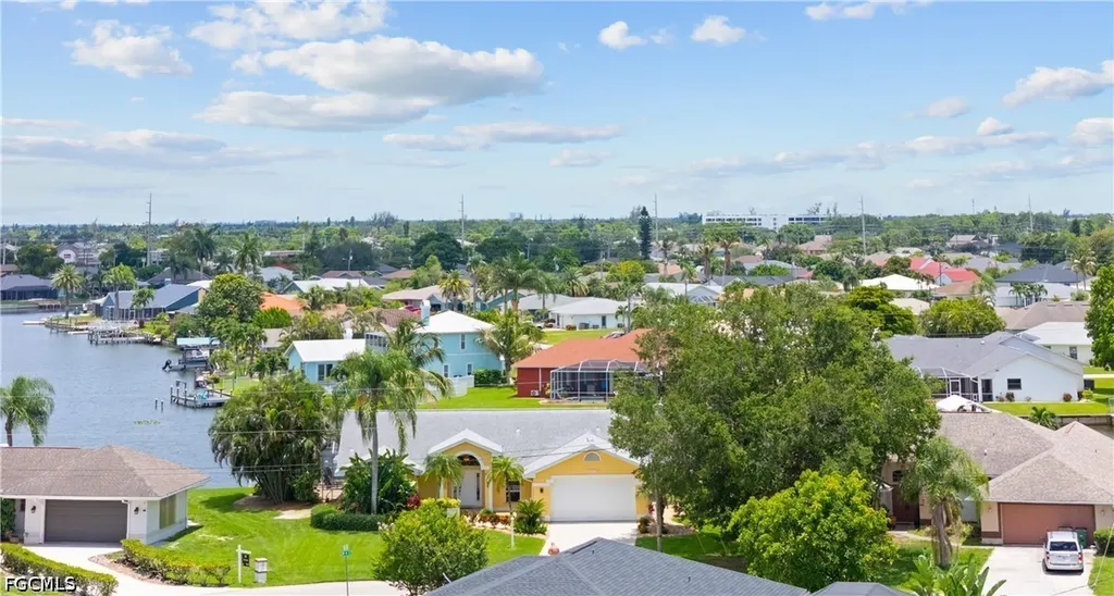 102 SW 9th Street Cape Coral FL 33991