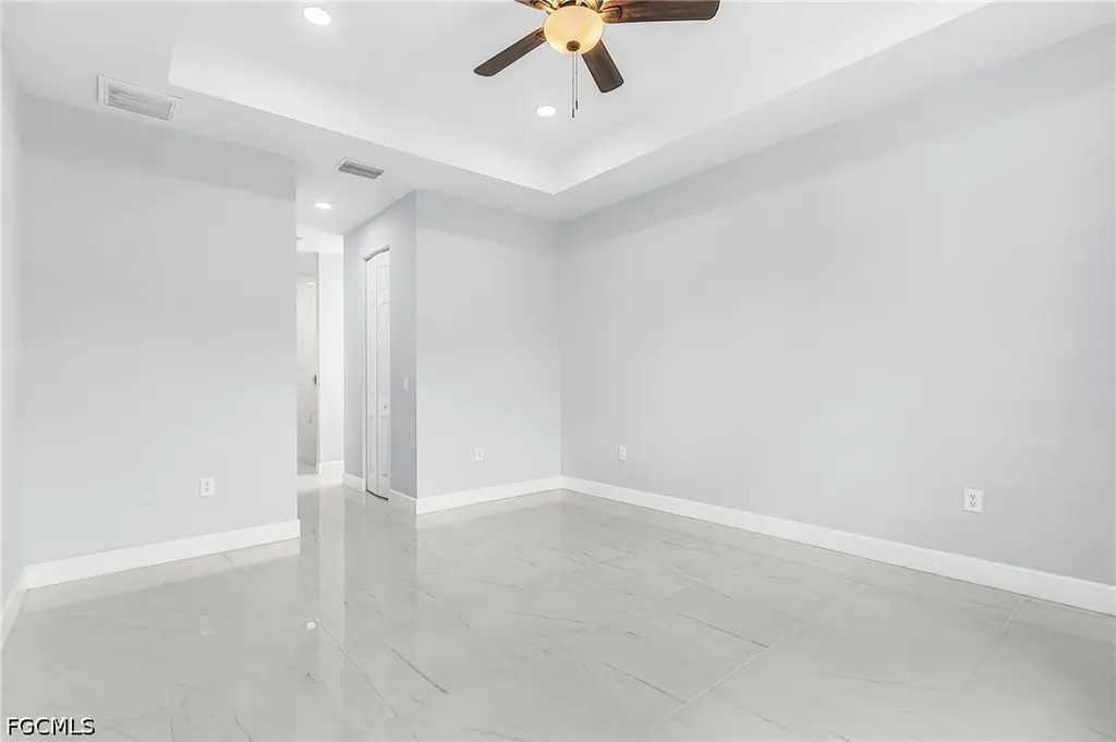 2716 Diplomat Parkway W Cape Coral FL 33993