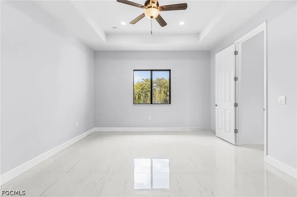 2716 Diplomat Parkway W Cape Coral FL 33993