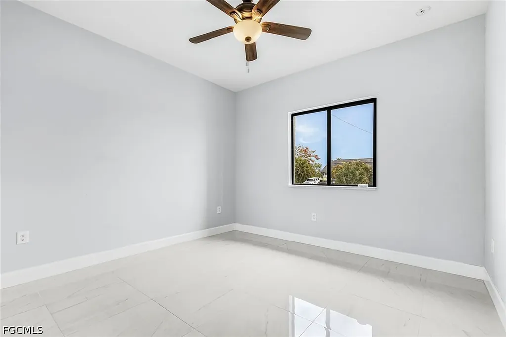 2716 Diplomat Parkway W Cape Coral FL 33993