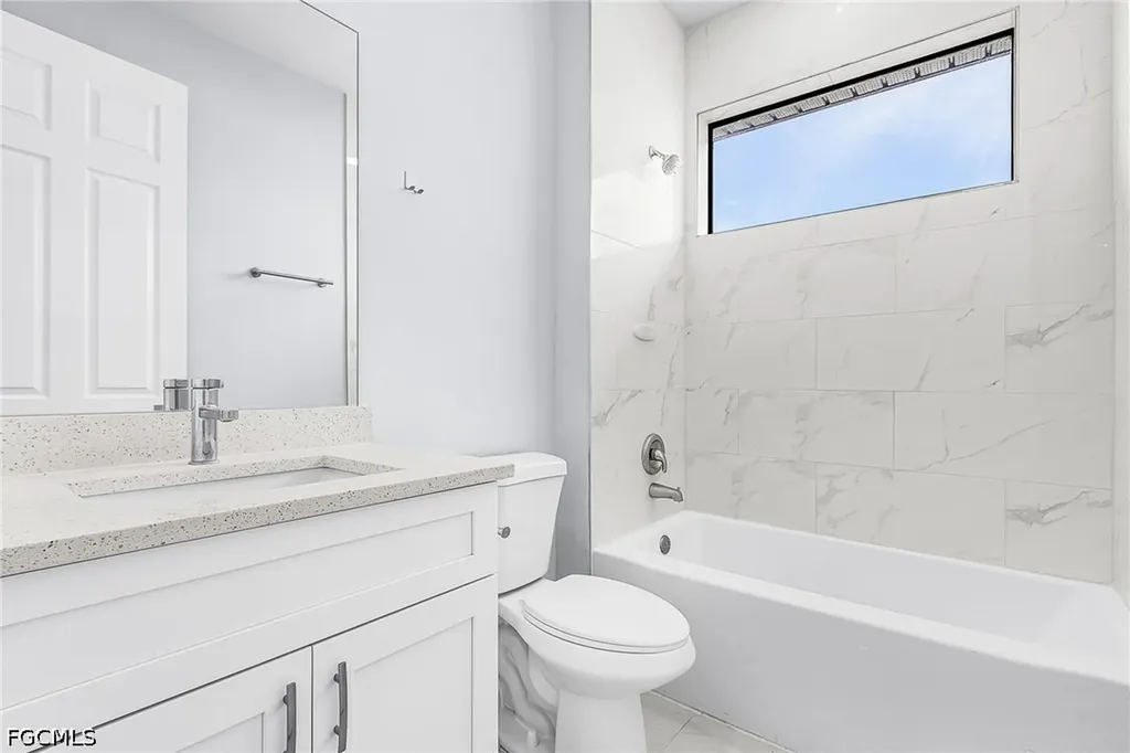 2716 Diplomat Parkway W Cape Coral FL 33993