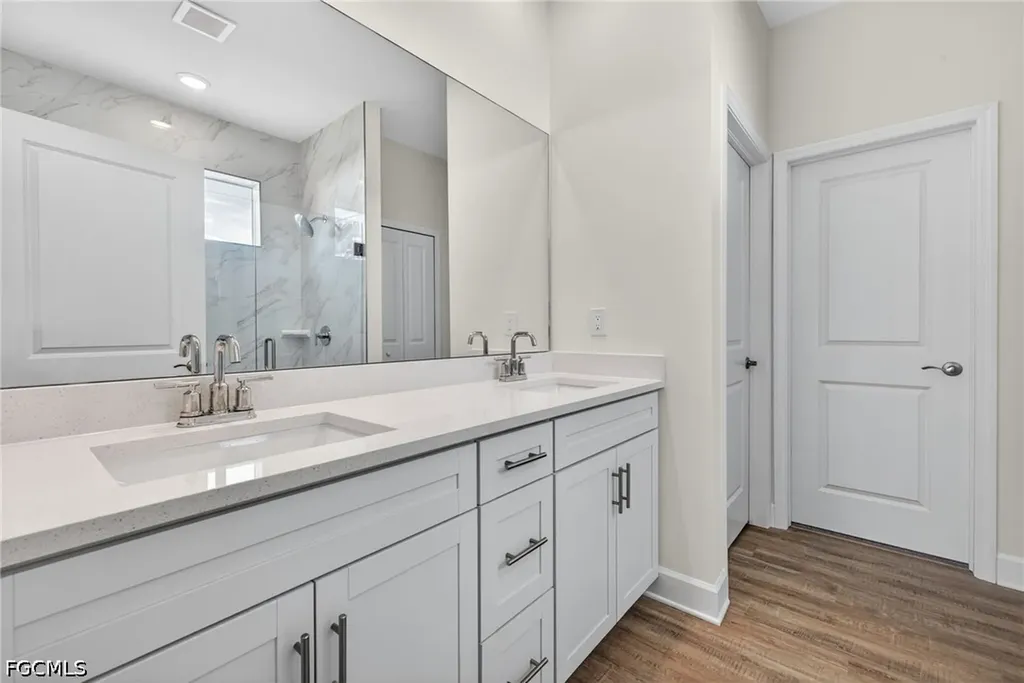 2032 NW 2nd Avenue Cape Coral FL 33993