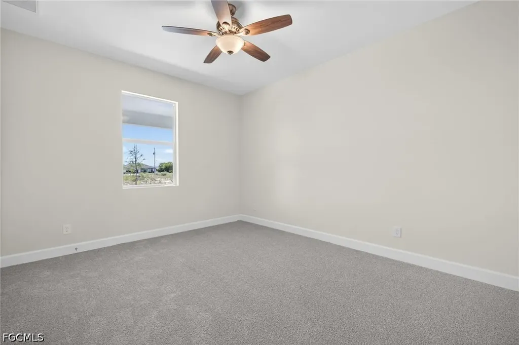 2032 NW 2nd Avenue Cape Coral FL 33993