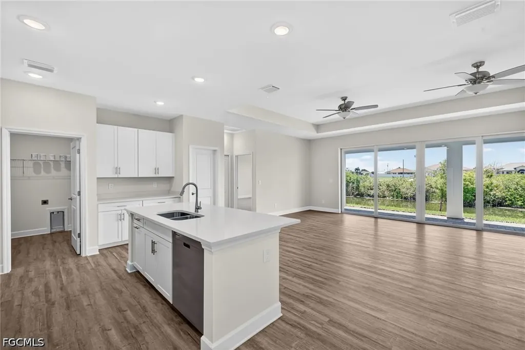 2032 NW 2nd Avenue Cape Coral FL 33993