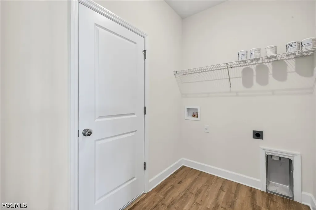 2032 NW 2nd Avenue Cape Coral FL 33993