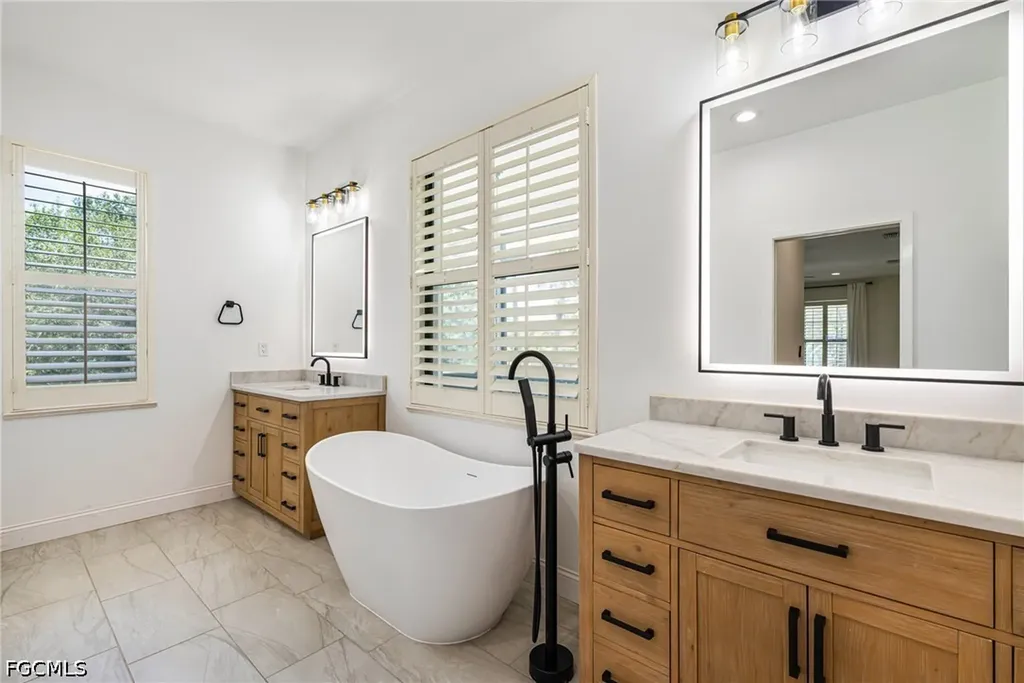 12200 Caisson Lane Fort Myers FL 33912