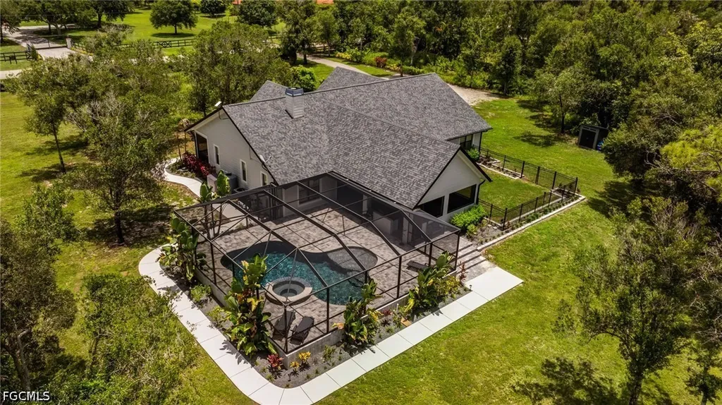 12200 Caisson Lane Fort Myers FL 33912