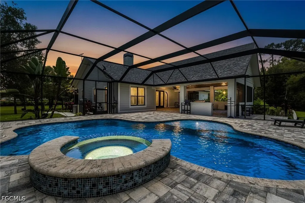 12200 Caisson Lane Fort Myers FL 33912