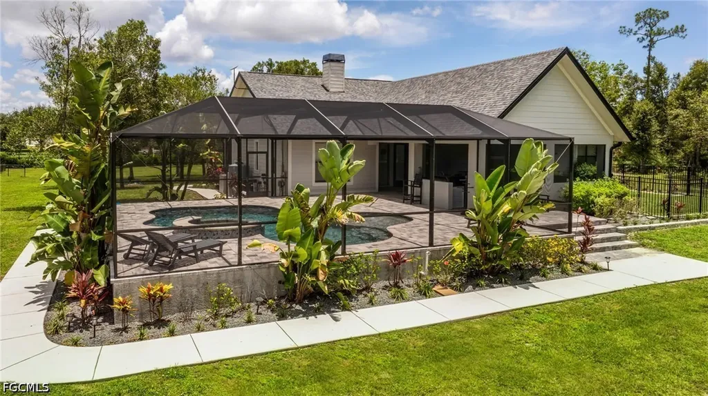 12200 Caisson Lane Fort Myers FL 33912