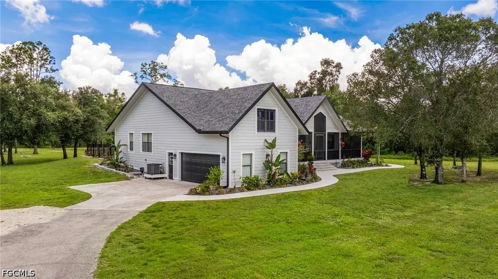 12200 Caisson Lane Fort Myers FL 33912