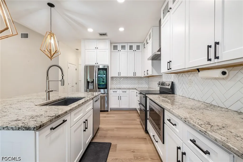 12200 Caisson Lane Fort Myers FL 33912