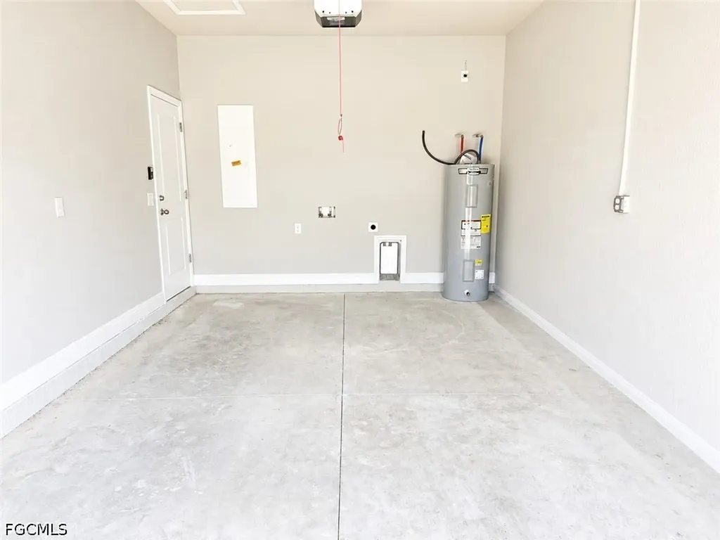 23/25 W 12th Street Lehigh Acres FL 33972