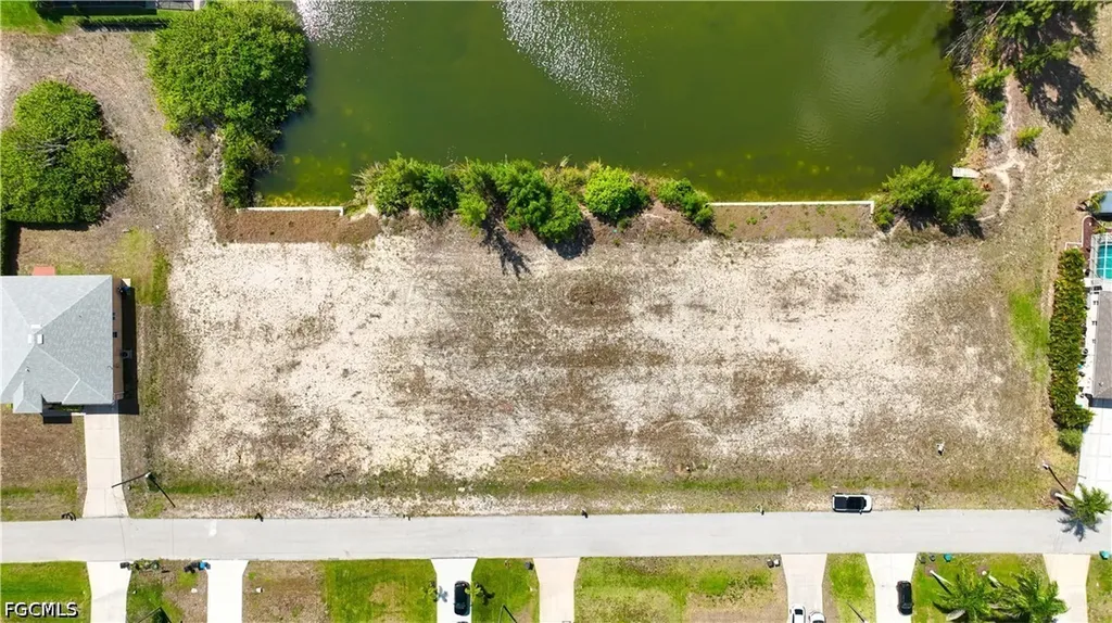 1313 NW 20th Court Cape Coral FL 33993