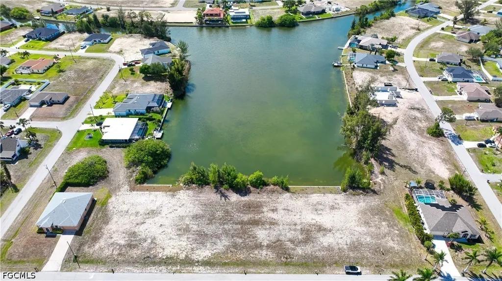 1313 NW 20th Court Cape Coral FL 33993