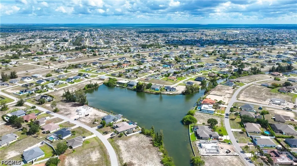 1313 NW 20th Court Cape Coral FL 33993