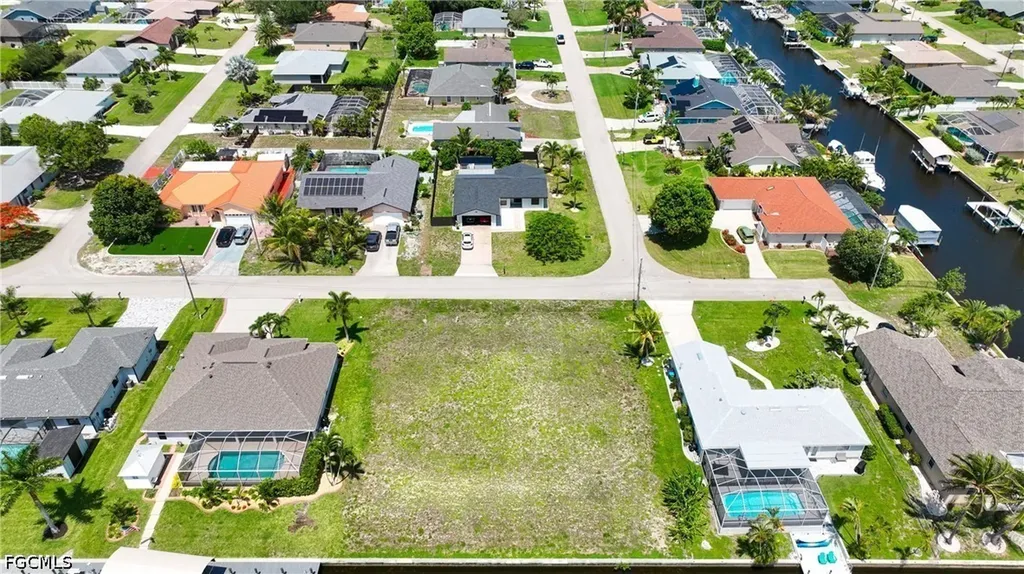 1041 SE 23rd Avenue Cape Coral FL 33990