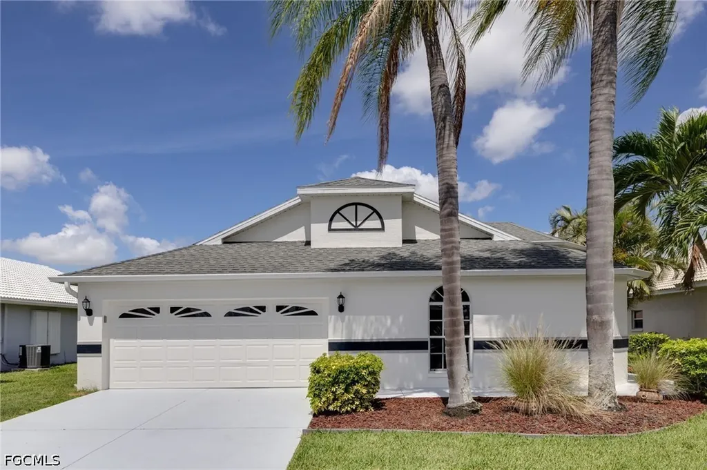 17551 Coconut Palm Court North Fort Myers FL 33917