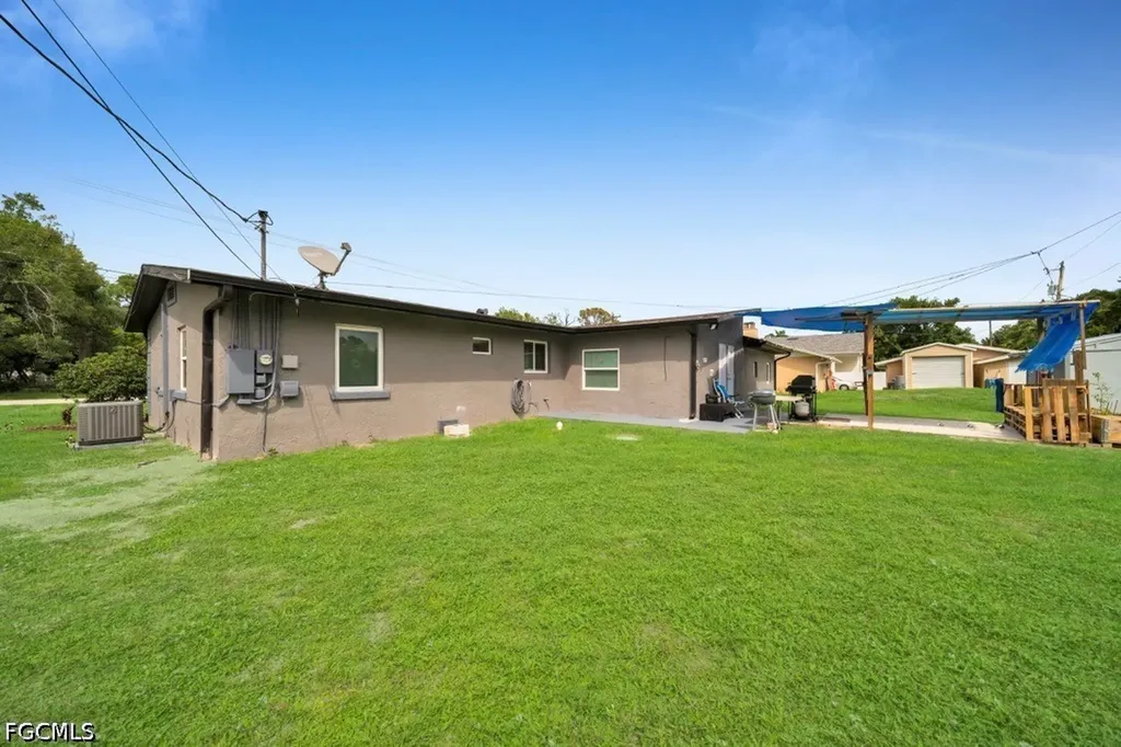 1313 Old Bridge Road North Fort Myers FL 33917