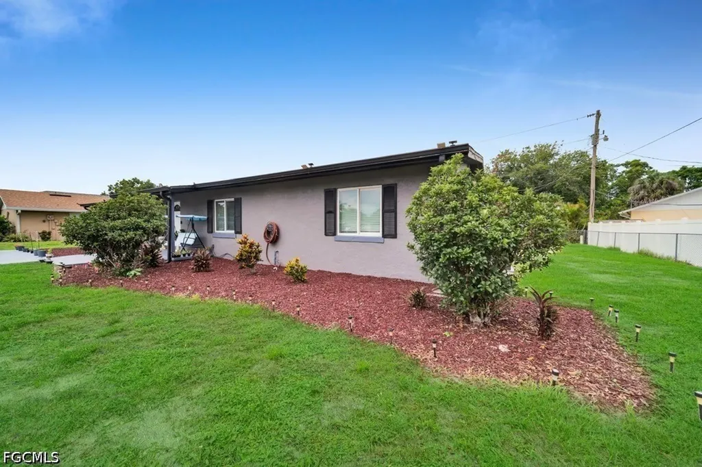 1313 Old Bridge Road North Fort Myers FL 33917