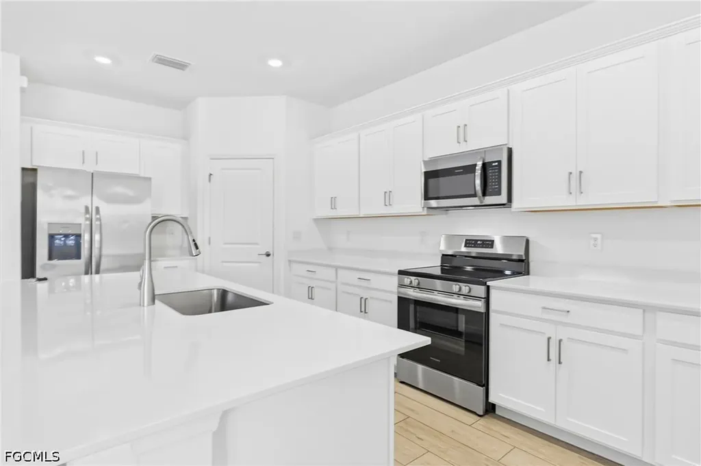 11091 Canopy Loop Fort Myers FL 33913