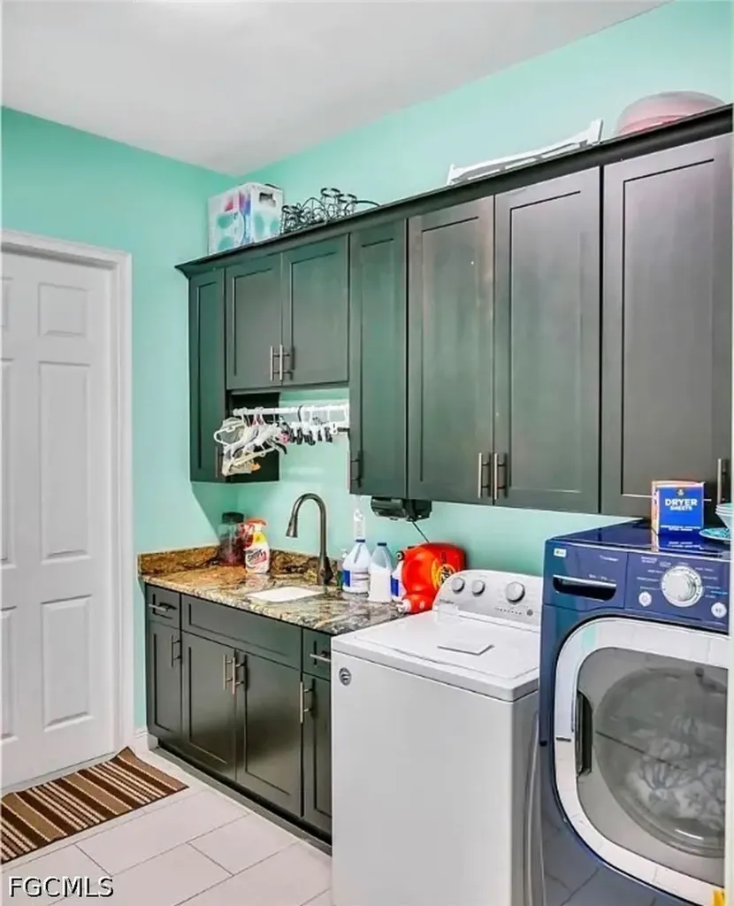 3227 Embers Parkway W Cape Coral FL 33993