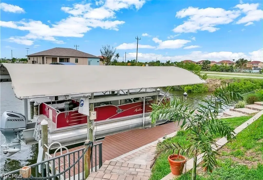 3227 Embers Parkway W Cape Coral FL 33993