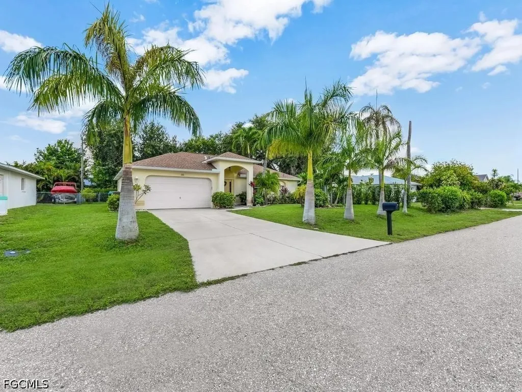 206 SE 28th Terrace Cape Coral FL 33904