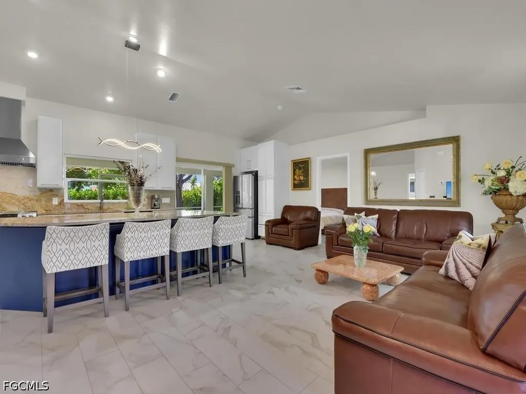 206 SE 28th Terrace Cape Coral FL 33904