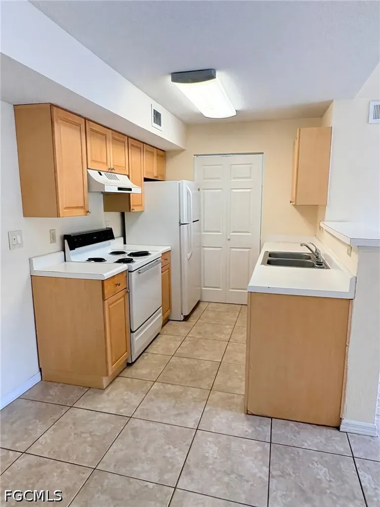 12630 Equestrian Circle Fort Myers FL 33907