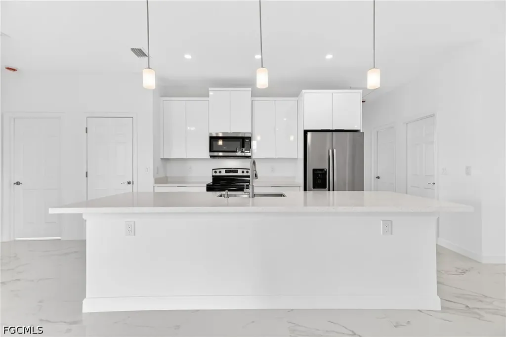 4109 17th Street SW Lehigh Acres FL 33976