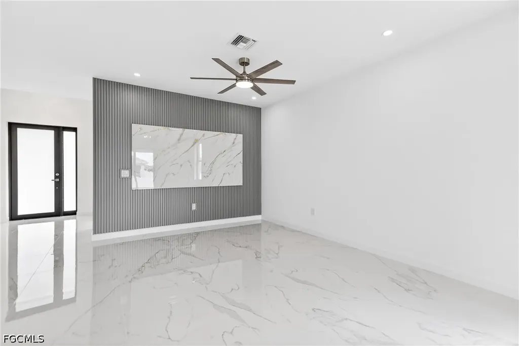 4109 17th Street SW Lehigh Acres FL 33976