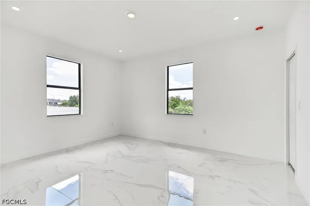 4109 17th Street SW Lehigh Acres FL 33976