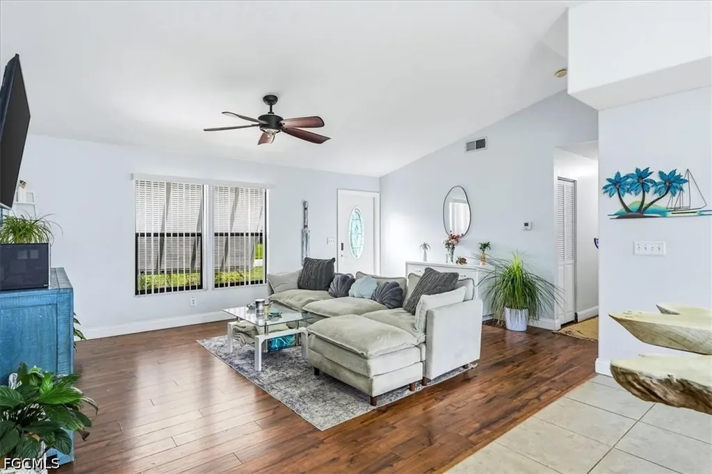 4422 SW 1st Avenue Cape Coral FL 33914