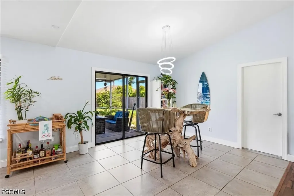 4422 SW 1st Avenue Cape Coral FL 33914