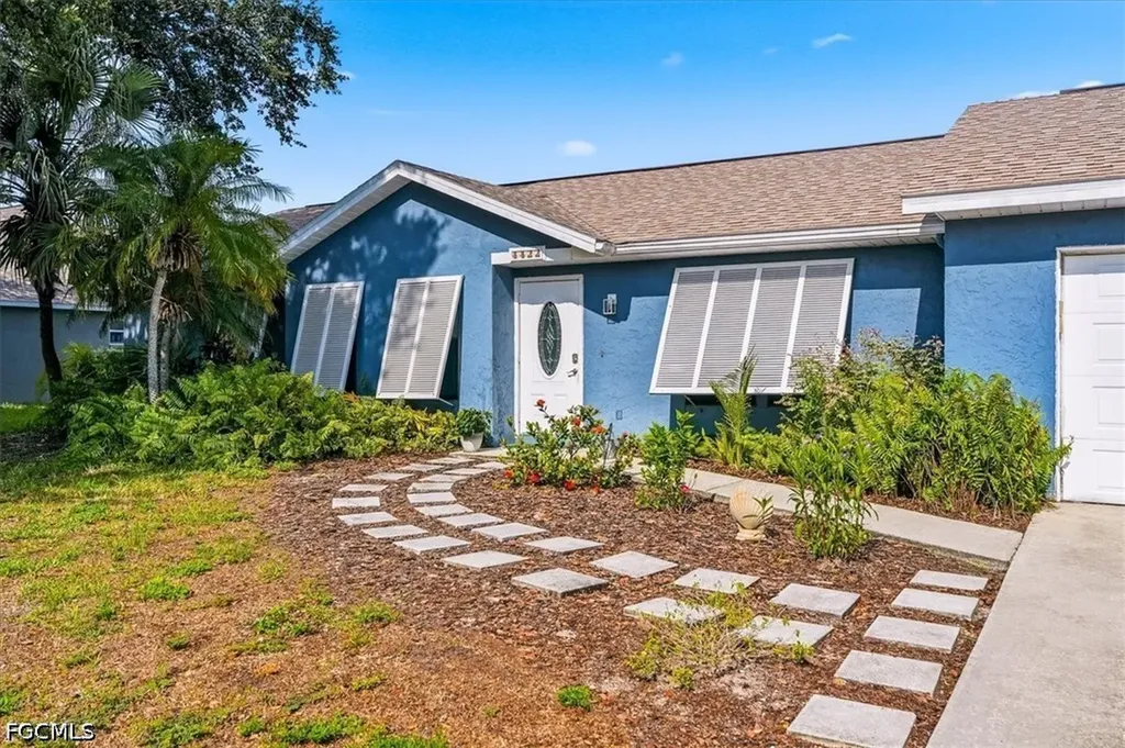4422 SW 1st Avenue Cape Coral FL 33914