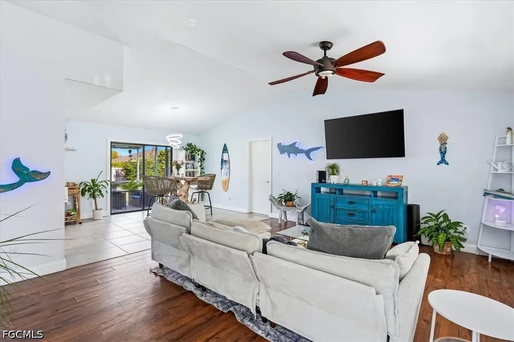 4422 SW 1st Avenue Cape Coral FL 33914
